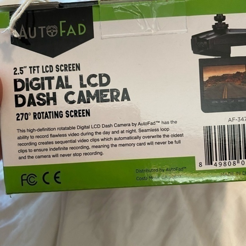 - DIGITAL lcd dash cam with rotating screen high definition dash camera